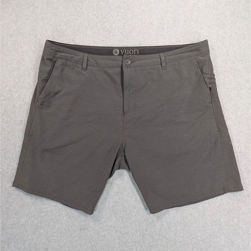 Vuori Mens Aim Short Charcoal Grey Performance Stretch Active Shorts Size 40